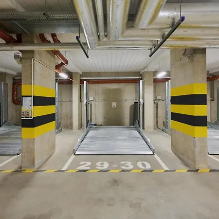 Cozy Jaworska With Free Garage By Renters Appartement Wrocław