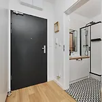 Cozy Jaworska With Free Garage By Renters Daire *