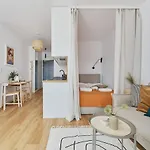 Cozy Jaworska With Free Garage By Renters Daire *