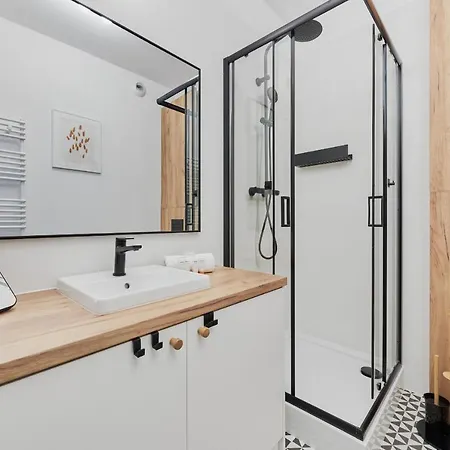 아파트 Cozy Jaworska With Free Garage By Renters *