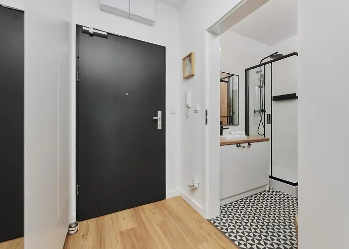 Cozy Jaworska With Free Garage By Renters Apartment *