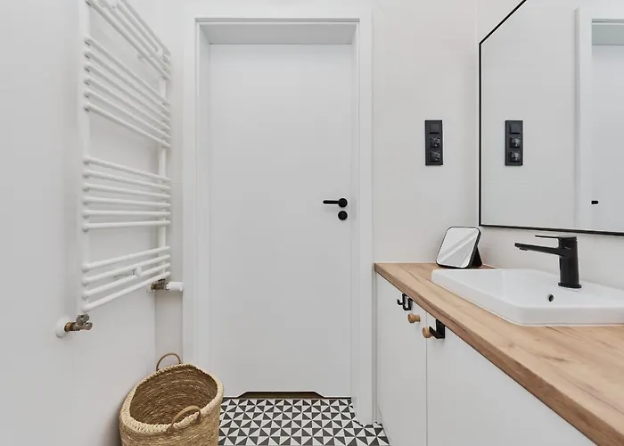 Apartment Cozy Jaworska With Free Garage By Renters *