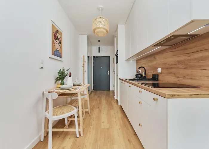 Cozy Jaworska With Free Garage By Renters